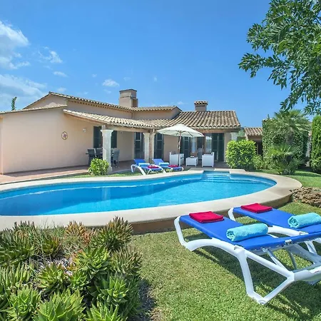 Villa Guaita Ii By *