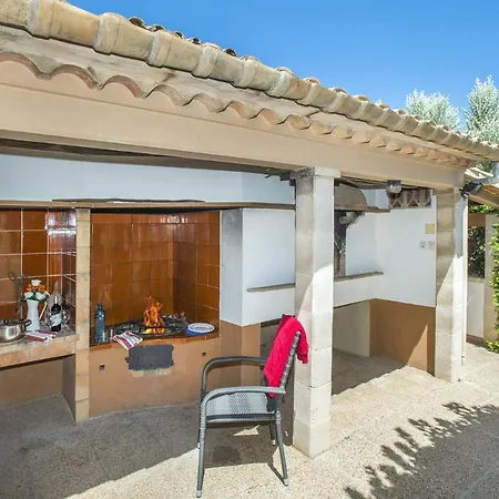 Guaita Ii By Βίλα *