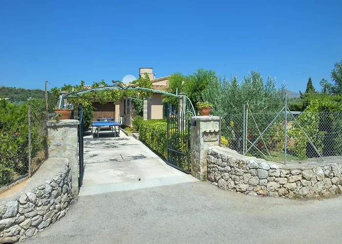 Guaita Ii By Βίλα *